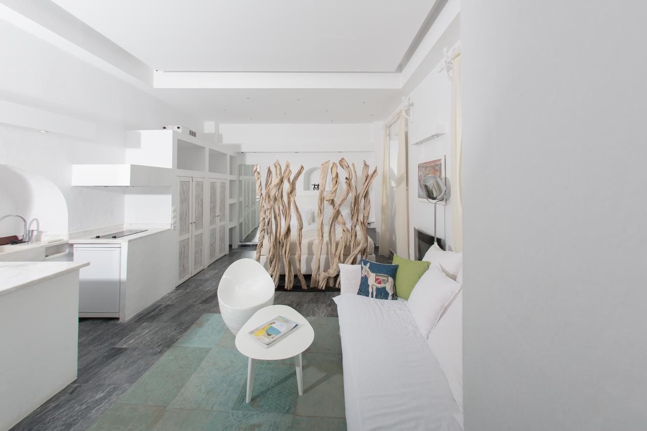 Apollo In Apartment